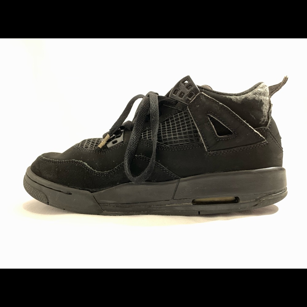 Air Jordan - black cat 4’s - sz 6Y